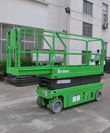 Automotores bondes Scissor a capacidade de carga aérea da plataforma de funcionamento 230kg da tabela de elevador