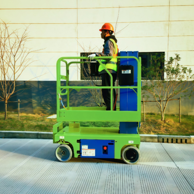 Solução de trabalho aéreo livre de óleo de elevação vertical totalmente elétrica autopropulsada